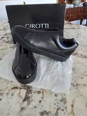 Girotti Men’s Black Leather Slip-On Sneakers size 11